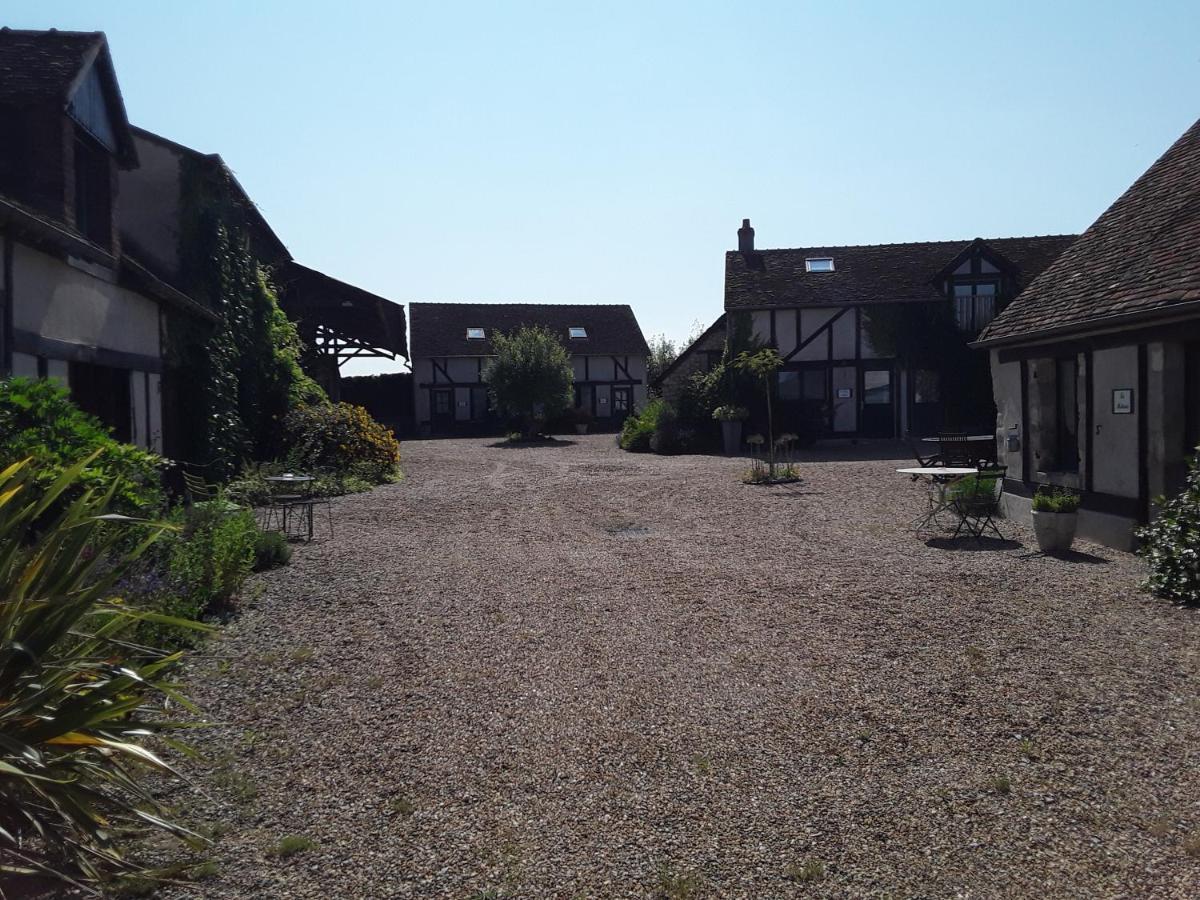 La Belviniere Chambres Et Table D'Hotes Tour-en-Sologne Exteriör bild